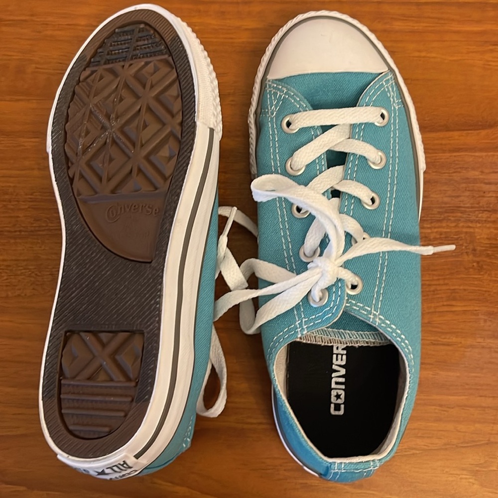 Converse - Picture 3 of 8